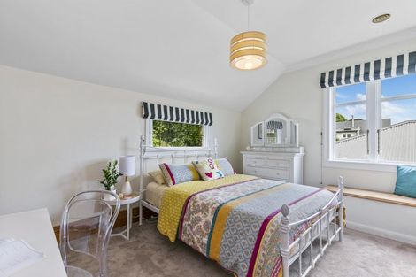 Photo of property in 13 Paisley Terrace, Karori, Wellington, 6012