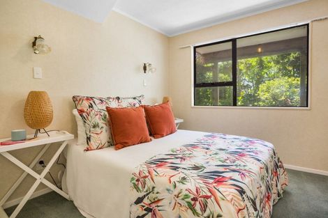 Photo of property in 35 Shackle Lane, Whitby, Porirua, 5024