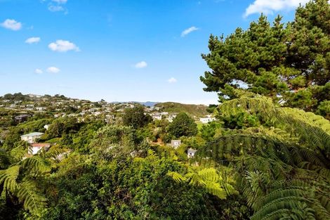 Photo of property in 28a Cheltenham Terrace, Newlands, Wellington, 6037