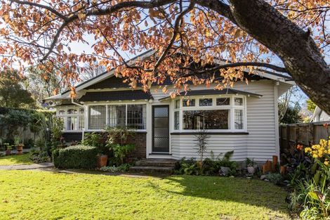 Photo of property in 12 Wherstead Road, Cashmere, Christchurch, 8022