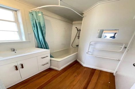 Photo of property in 57 Mcentee Road, Waitakere, Auckland, 0816