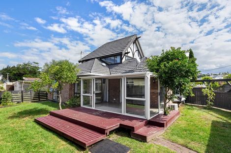 Photo of property in 2/29 Forest Glen, Orewa, 0931