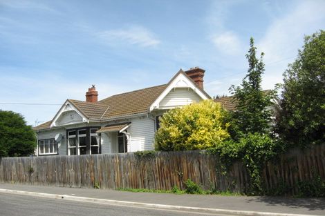Photo of property in 68 Edward Avenue, Edgeware, Christchurch, 8013