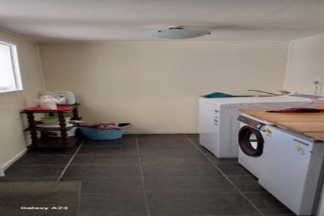 Photo of property in 1 Orr Crescent, Hutt Central, Lower Hutt, 5011