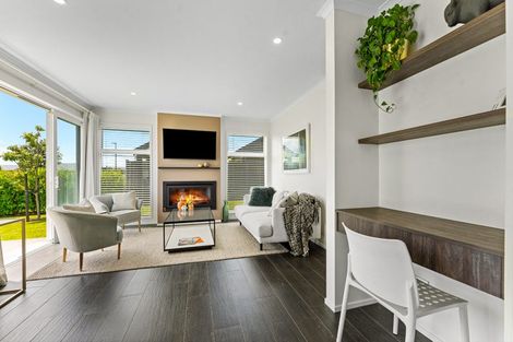 Photo of property in 2 Buddle Road, Paerata, 2124