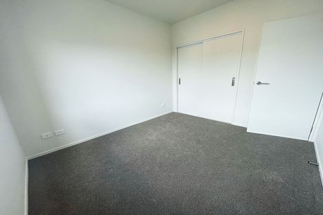 Photo of property in 25 Potter Avenue, Northcote, Auckland, 0627