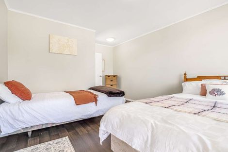 Photo of property in 33 James Mcleod Road, Shelly Beach, South Head, 0874