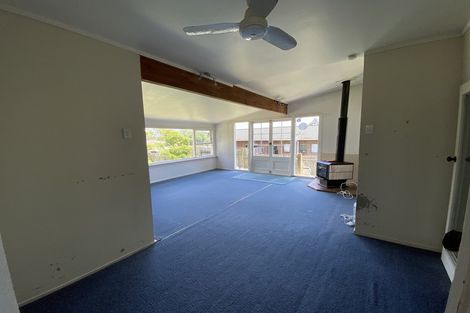 Photo of property in 87 Konini Road, Titirangi, Auckland, 0604