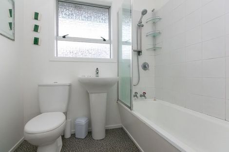 Photo of property in 52 Rosendale Avenue, Spotswood, New Plymouth, 4310