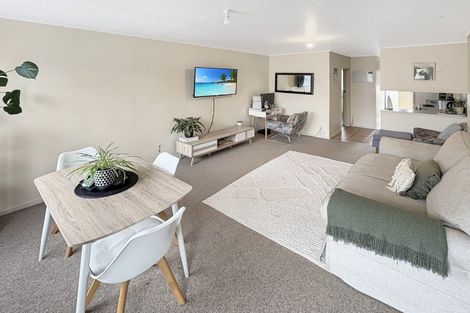 Photo of property in 35 Knowles Street, Terrace End, Palmerston North, 4410