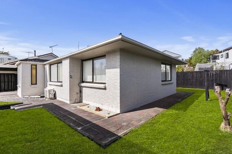 Photo of property in 1/49 Larne Avenue, Pakuranga Heights, Auckland, 2010