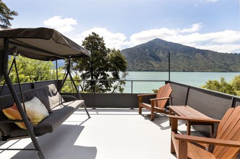 Photo of property in 480 Moetapu Bay Road, Moetapu Bay, Picton, 7282