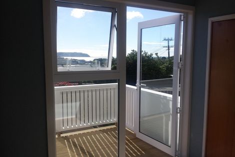 Photo of property in 1/12 Thornley Street, Titahi Bay, Porirua, 5022