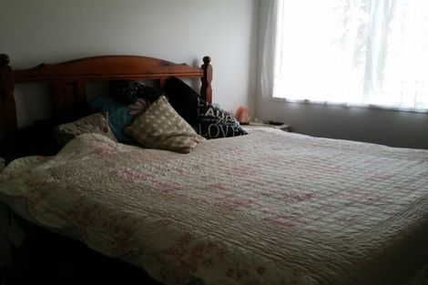 Photo of property in 57 Holmes Drive South, Massey, Auckland, 0614