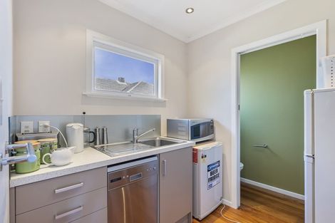 Photo of property in 15 Fraser Road, Papatoetoe, Auckland, 2025