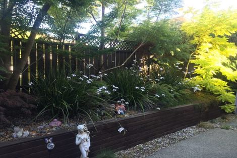 Photo of property in 100 Lake Road, Northcote, Auckland, 0627