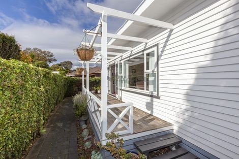 Photo of property in 52 Matatua Road, Raumati Beach, Paraparaumu, 5032