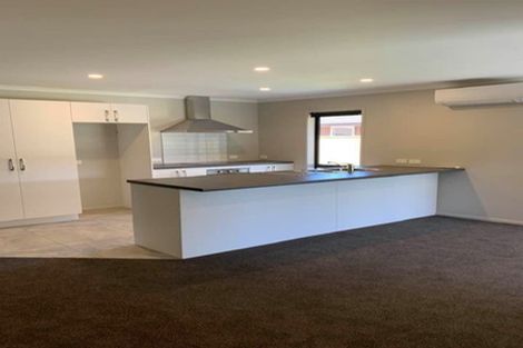 Photo of property in 15 Shearwater Lane, Whitby, Porirua, 5024