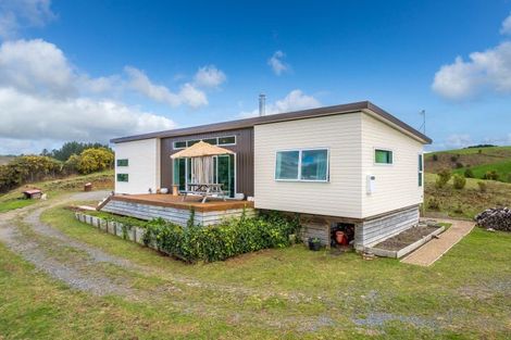 Photo of property in 925 Ngaroma Road, Wharepuhunga, Te Awamutu, 3874
