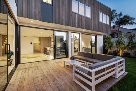 Photo of property in 19 Hart Road, Hauraki, Auckland, 0622
