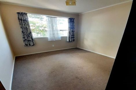 Photo of property in 25 Hartford Crescent, Totara Park, Upper Hutt, 5018