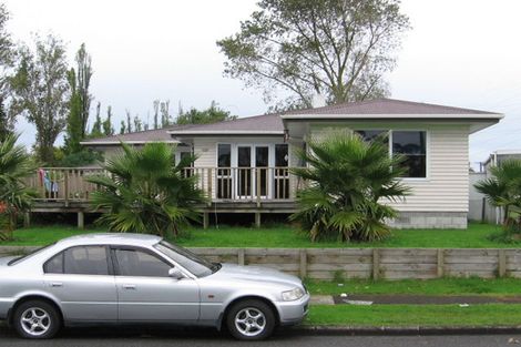 Photo of property in 28 Tiraumea Drive, Pakuranga, Auckland, 2010