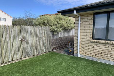 Photo of property in 9 Meharg Place, Fairview Heights, Auckland, 0632