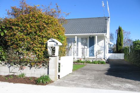 Photo of property in 198 Milson Line, Milson, Palmerston North, 4414