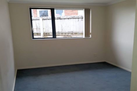 Photo of property in 20 Kathleen Reece Place, Waiuku, 2123