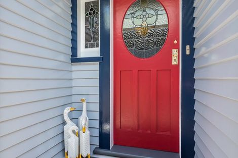 Photo of property in 43 Fairview Crescent, Kelburn, Wellington, 6012