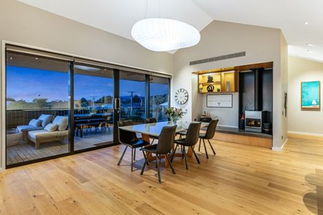 Photo of property in 15 Karekare Road, Raumati South, Paraparaumu, 5032