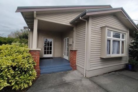 Photo of property in 6 Clausen Street, Takaro, Palmerston North, 4412