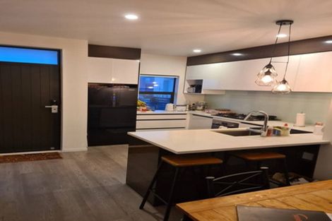 Photo of property in 2 Mata Lane, Stanmore Bay, Whangaparaoa, 0932