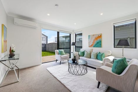 Photo of property in 26 Rauriki Lane, Rosehill, Papakura, 2113