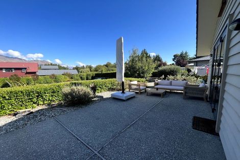 Photo of property in 11 Bevan Place, Wanaka, 9305