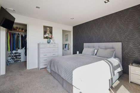 Photo of property in 9 Pukenamu Road, Rainbow Point, Taupo, 3330