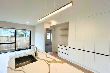 Photo of property in 2c Derrett Place, Mangere Bridge, Auckland, 2022