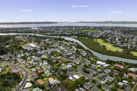 Photo of property in 92 Colwill Road, Massey, Auckland, 0614