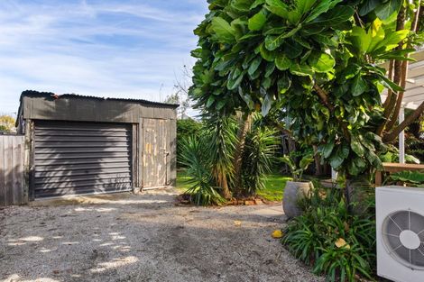 Photo of property in 14 Root Street, Gisborne, 4010