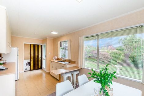 Photo of property in 19a Rewarewa Crescent, Waikanae, 5036