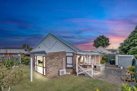 Photo of property in 2/26 Jellicoe Road, Manurewa, Auckland, 2102