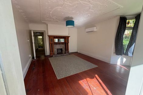 Photo of property in 21 Grass Street, Roseneath, Wellington, 6011