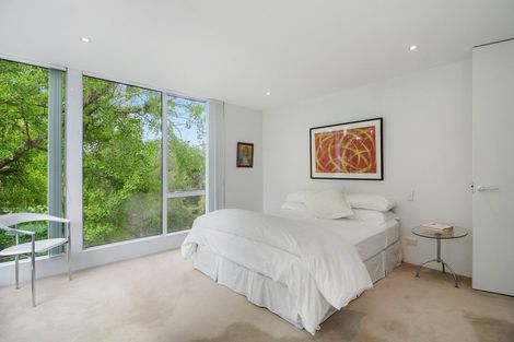 Photo of property in 1a Hamilton Parade, Hamilton Central, Hamilton, 3204