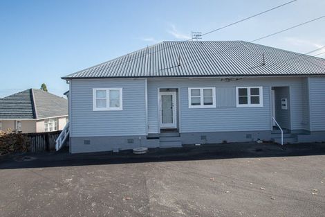 Photo of property in 112 Forest Lake Road, Forest Lake, Hamilton, 3200