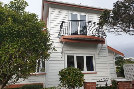 Photo of property in 33 Seaview Terrace, Northland, Wellington, 6012