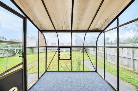 Photo of property in 69 Hepburn Road, Glendene, Auckland, 0602