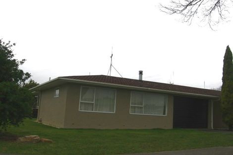 Photo of property in 1 Leslie Avenue, Cloverlea, Palmerston North, 4412