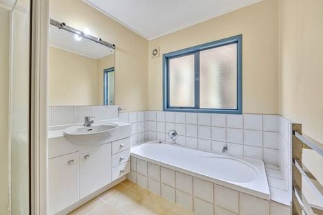 Photo of property in 59 Penguin Drive, Murrays Bay, Auckland, 0630
