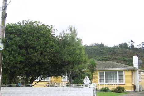 Photo of property in 6 Kapuranga Grove, Stokes Valley, Lower Hutt, 5019