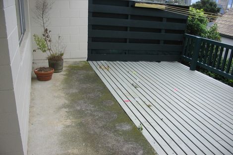 Photo of property in 219f2 Grant Road, Thorndon, Wellington, 6011
